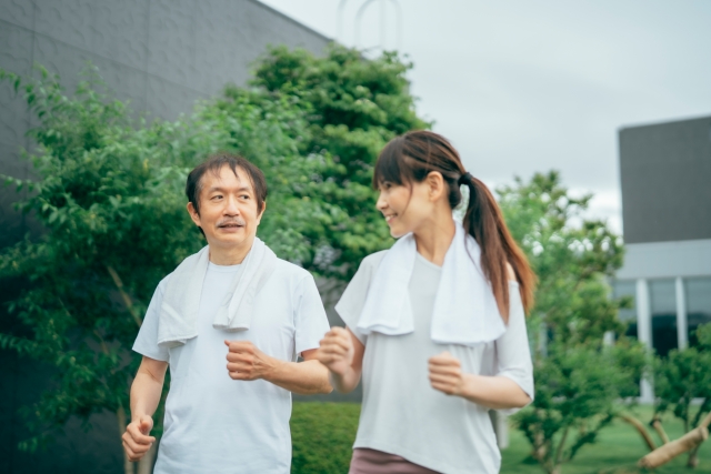 老化は足元から。新しい習慣で、若々しさを取り戻しましょう！